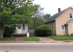  38th St, Rock Island IL