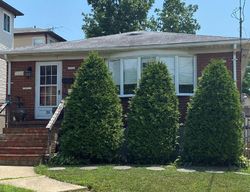 Pre-foreclosure in  MILTON AVE Staten Island, NY 10306