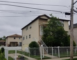 Pre-foreclosure in  POULTNEY ST Staten Island, NY 10306
