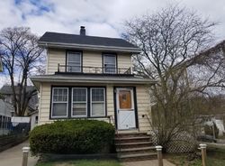 Pre-foreclosure in  PLEASANT CT Staten Island, NY 10304