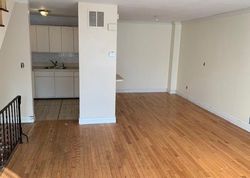Pre-foreclosure in  SKYLINE DR Staten Island, NY 10304