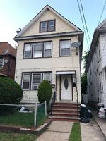 Pre-foreclosure in  POST AVE Staten Island, NY 10302