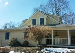 Pre-foreclosure in  GIOVANNI DR Waterford, CT 06385