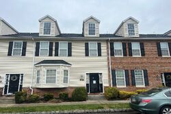 Pre-foreclosure in  RIVERVIEW LN # 43 Philadelphia, PA 19129
