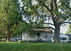 Pre-foreclosure Listing in W FARMINGTON RD PEORIA, IL 61604