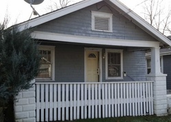 Pre-foreclosure in  W MCCLURE AVE Peoria, IL 61604