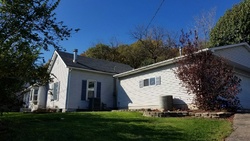 Pre-foreclosure Listing in W WHEELER RD MAPLETON, IL 61547