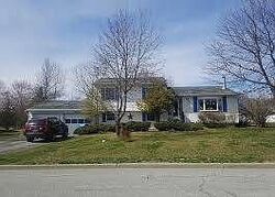 Pre-foreclosure in  PEMBROKE RD Washingtonville, NY 10992