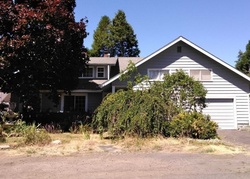 Pre-foreclosure Listing in GOLDEN AVE EUGENE, OR 97404