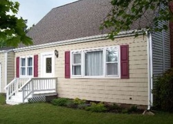 Pre-foreclosure in  BAYVIEW DR Westhampton, NY 11977