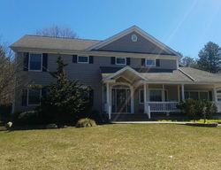 Pre-foreclosure Listing in HENEARLY DR MILLER PLACE, NY 11764