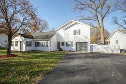 Pre-foreclosure in  ELMWOOD AVE Crystal Lake, IL 60014