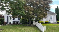 Pre-foreclosure Listing in IRON KETTLE RD TOMS RIVER, NJ 08753