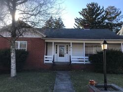 Pre-foreclosure in  BROAD ST Nescopeck, PA 18635