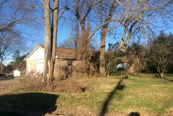 Pre-foreclosure Listing in UPPER VALLEY RD CHRISTIANA, PA 17509