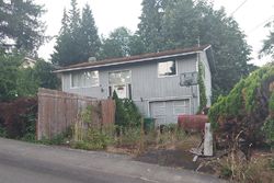 Pre-foreclosure in  NE STELLA ST Duvall, WA 98019