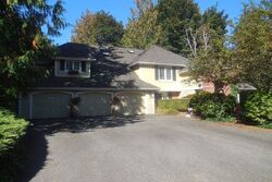 Pre-foreclosure in  NE 160TH PL Woodinville, WA 98077