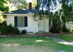 Pre-foreclosure in  BEECH ST Bakersfield, CA 93301
