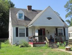 Pre-foreclosure Listing in ARLING AVE LOUISVILLE, KY 40215