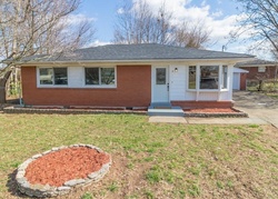 Pre-foreclosure in  THURMAN CT Louisville, KY 40216