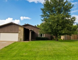 Pre-foreclosure in  BRONZEWING CT Louisville, KY 40299
