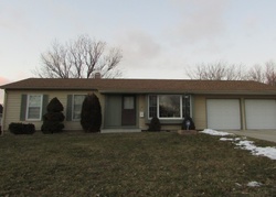 Pre-foreclosure in  CAYMAN DR Montgomery, IL 60538