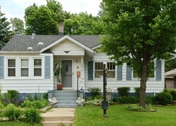 Pre-foreclosure Listing in N 3RD AVE SAINT CHARLES, IL 60174