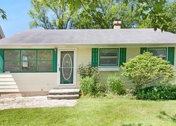 Pre-foreclosure Listing in UNION AVE SAINT CHARLES, IL 60174