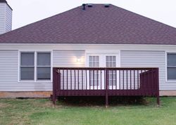 Pre-foreclosure in  FAIRWAY POINTE CT Louisville, KY 40241