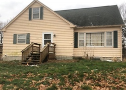 Pre-foreclosure in  W GREEN ST Mount Pleasant, IA 52641