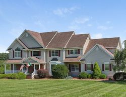 Pre-foreclosure Listing in COUNTRY CLUB DR ANNANDALE, NJ 08801