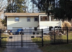 Pre-foreclosure in  GLENWOOD LN Stockton, NJ 08559
