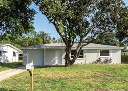 Pre-foreclosure Listing in LAKE RIDGE LN HOLIDAY, FL 34690