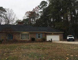 Pre-foreclosure Listing in QUEEN ELIZABETH WAY FLORENCE, SC 29506