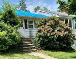 Pre-foreclosure Listing in FOREST HILLS DR NEW FAIRFIELD, CT 06812