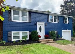 Pre-foreclosure Listing in ROBERT RD DANVERS, MA 01923