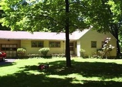 Pre-foreclosure Listing in CEDAR VALLEY RD POUGHKEEPSIE, NY 12603