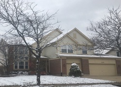 Pre-foreclosure in  BURNETT DR Aurora, IL 60502