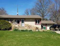 Pre-foreclosure Listing in BELMONT ST HINCKLEY, IL 60520