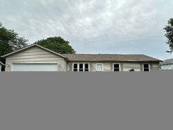 Pre-foreclosure Listing in W PINE AVE CORTLAND, IL 60112