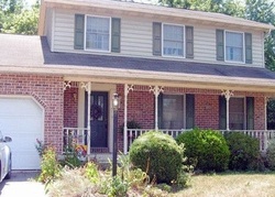 Pre-foreclosure in  HOLLAR AVE Shippensburg, PA 17257