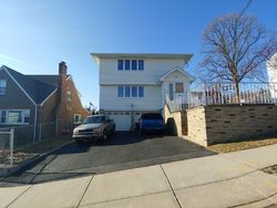 Pre-foreclosure in  WARREN ST Clifton, NJ 07013