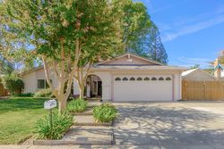 Pre-foreclosure in  MENKE WAY Citrus Heights, CA 95610