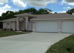 Pre-foreclosure in  NE 8TH PL Cape Coral, FL 33909