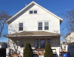 Pre-foreclosure Listing in BORDENTOWN RD BURLINGTON, NJ 08016