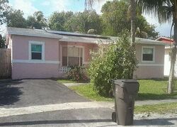 Pre-foreclosure in  NW 39TH ST Fort Lauderdale, FL 33309