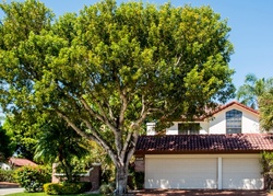 Pre-foreclosure in  TOWN PLACE DR Boca Raton, FL 33433