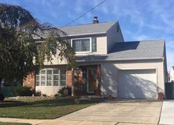 Pre-foreclosure in  S ARTHUR DR Beverly, NJ 08010