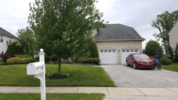 Pre-foreclosure in  WESTBURY DR Berlin, NJ 08009