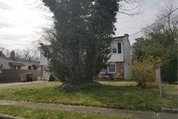 Pre-foreclosure in  BAYVILLE AVE Bayville, NJ 08721